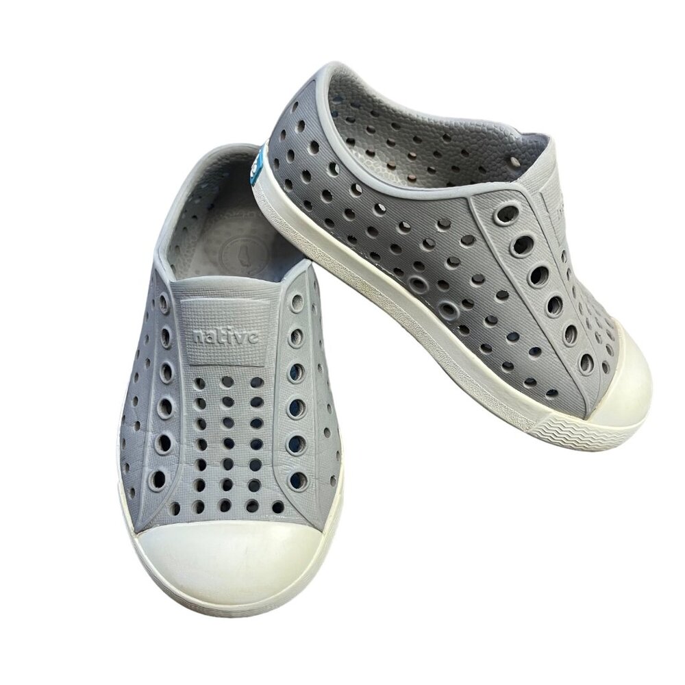 Native Jefferson Child Shoes Unisex Baby Size 6 Pigeon Grey Waterproof Slip-On